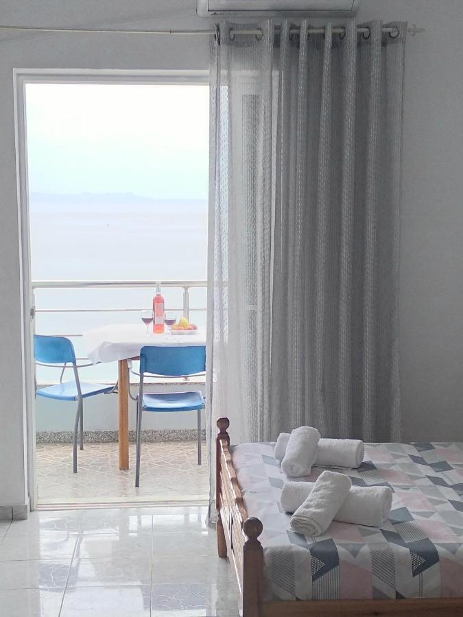 Nadim Rooms Himare Exterior photo