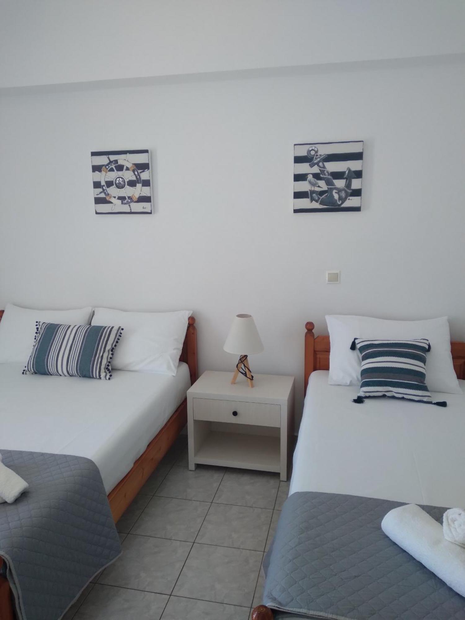 Nadim Rooms Himare Exterior photo