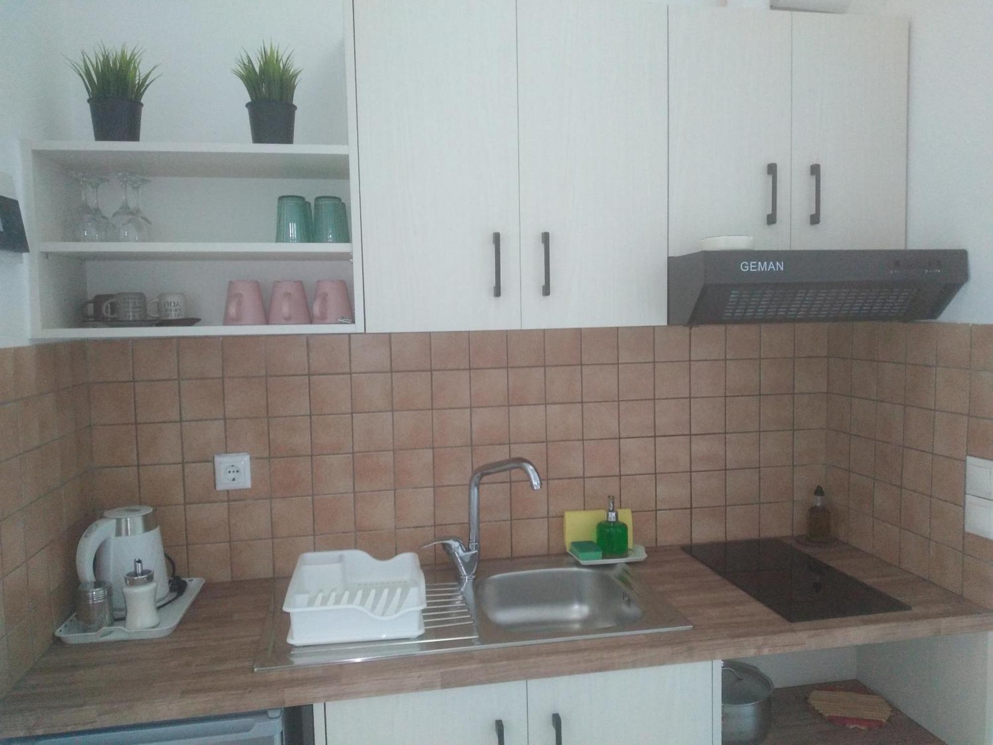 Nadim Rooms Himare Exterior photo