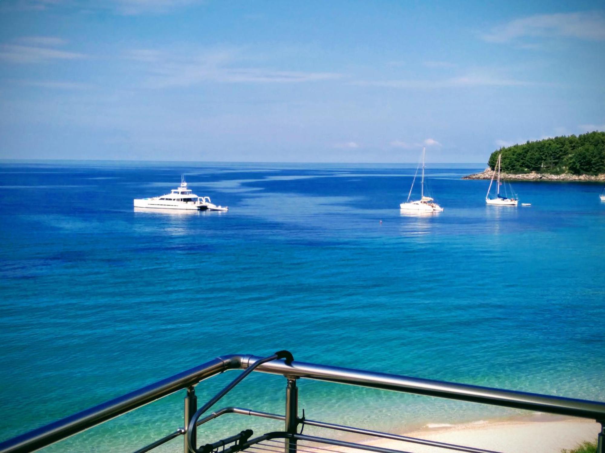 Nadim Rooms Himare Exterior photo